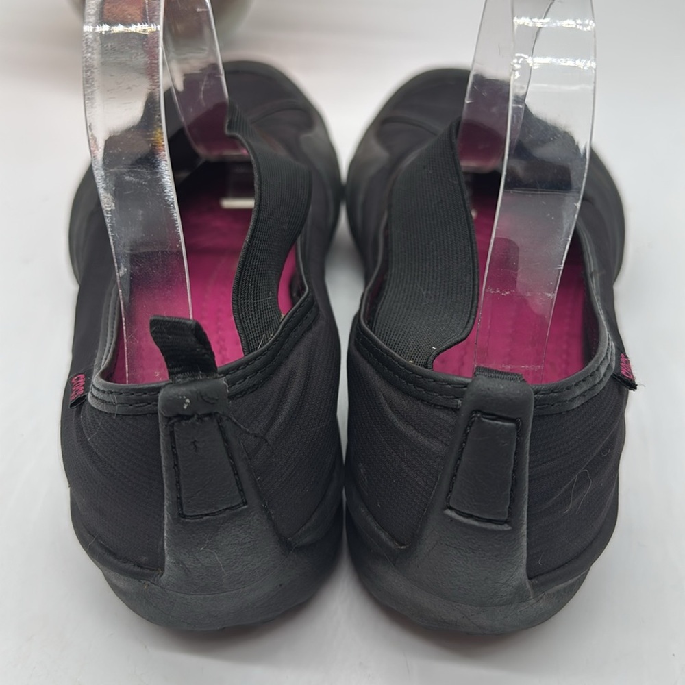 CROCS Black and Pink Mary Jane Flats with Cushioned Soles Size 10 CR7702C - Picture 3 of 7
